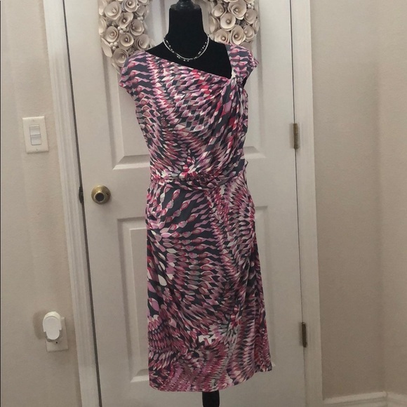 DONATEMaggy London pink, grey, white pattern dress - Picture 2 of 6